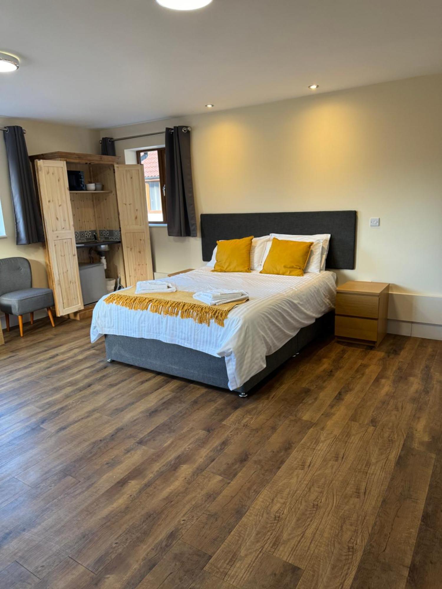 Hotel Lillypool Farm à Shipham Extérieur photo